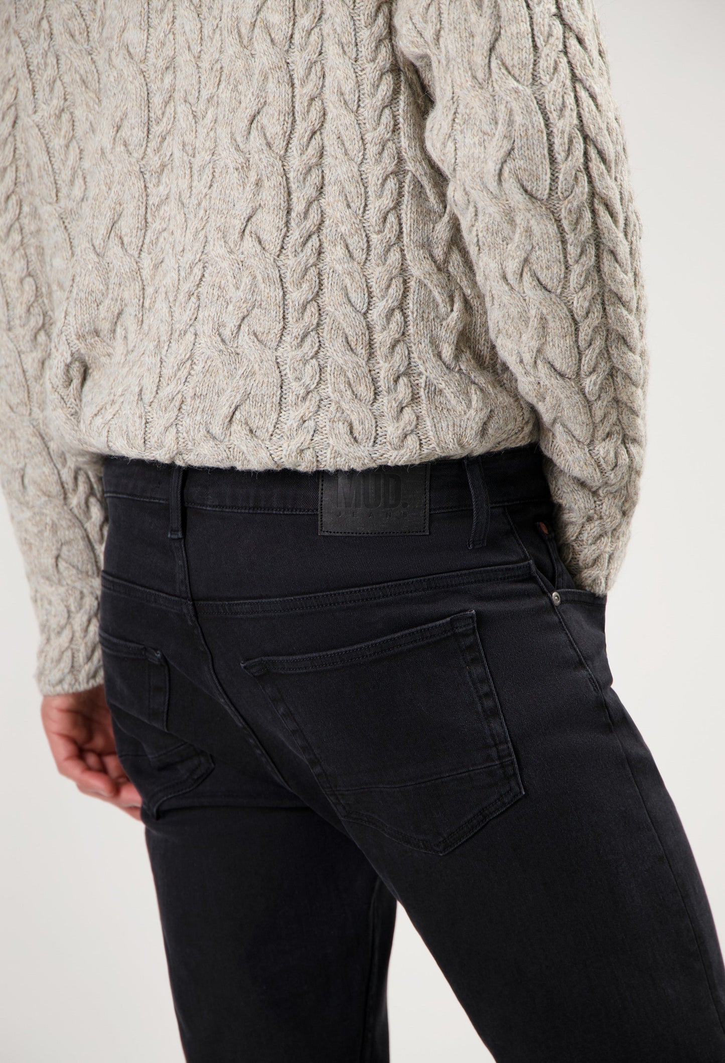 Hank Mid Tapered - Stone Black