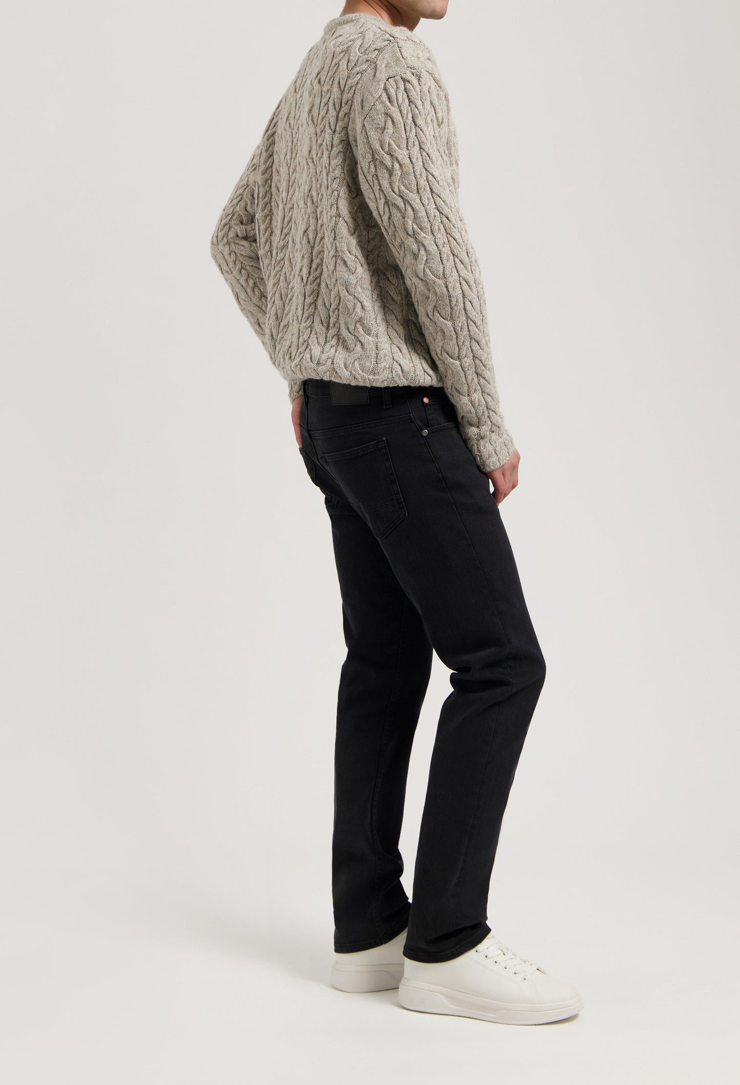 Hank Mid Tapered - Stone Black