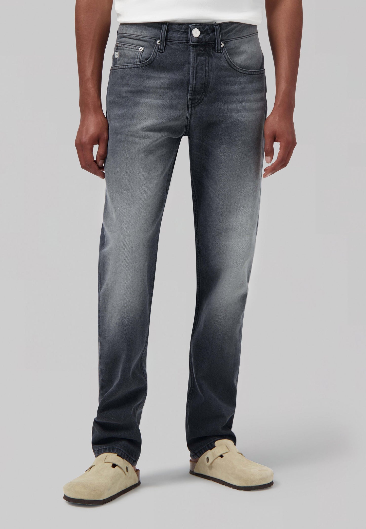 Extra Easy - Worn Black