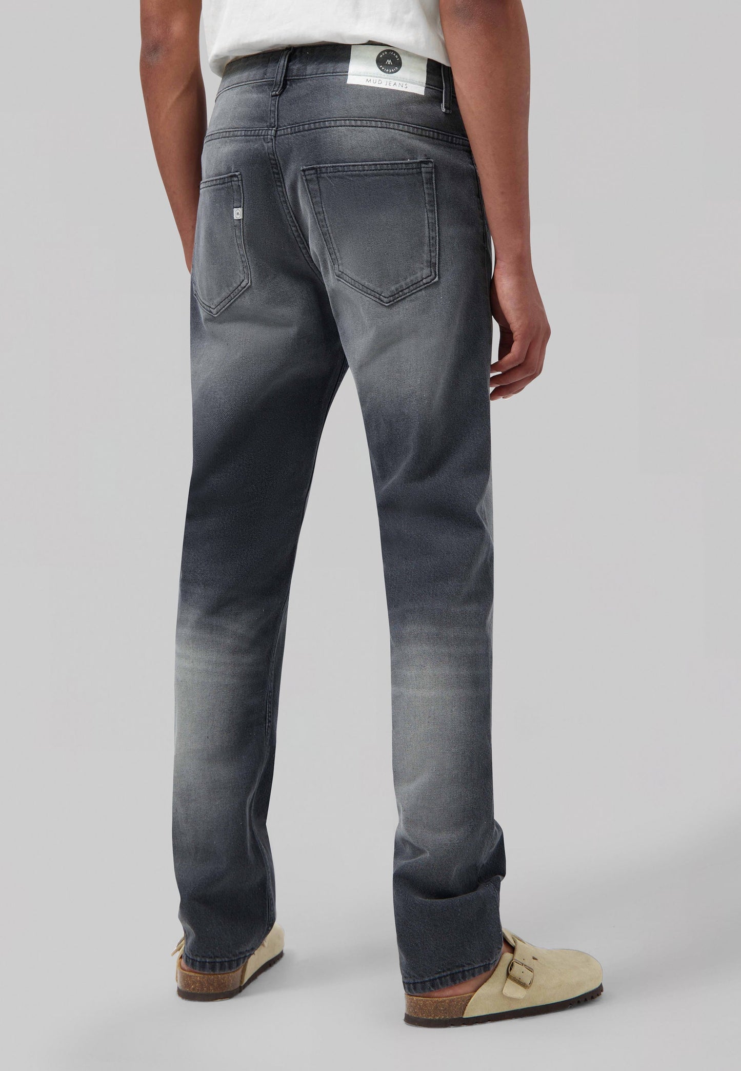 Extra Easy - Worn Black