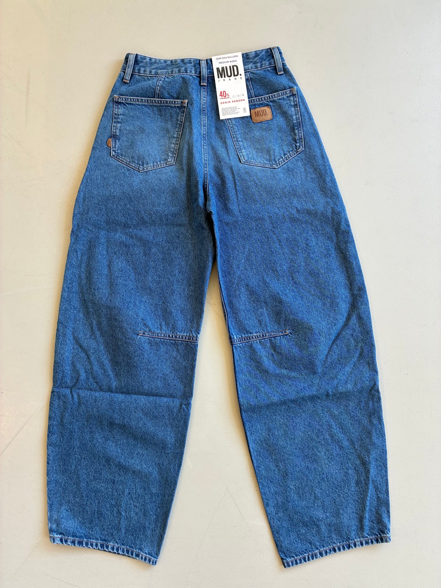 Demi High Balloon - Medium Aged