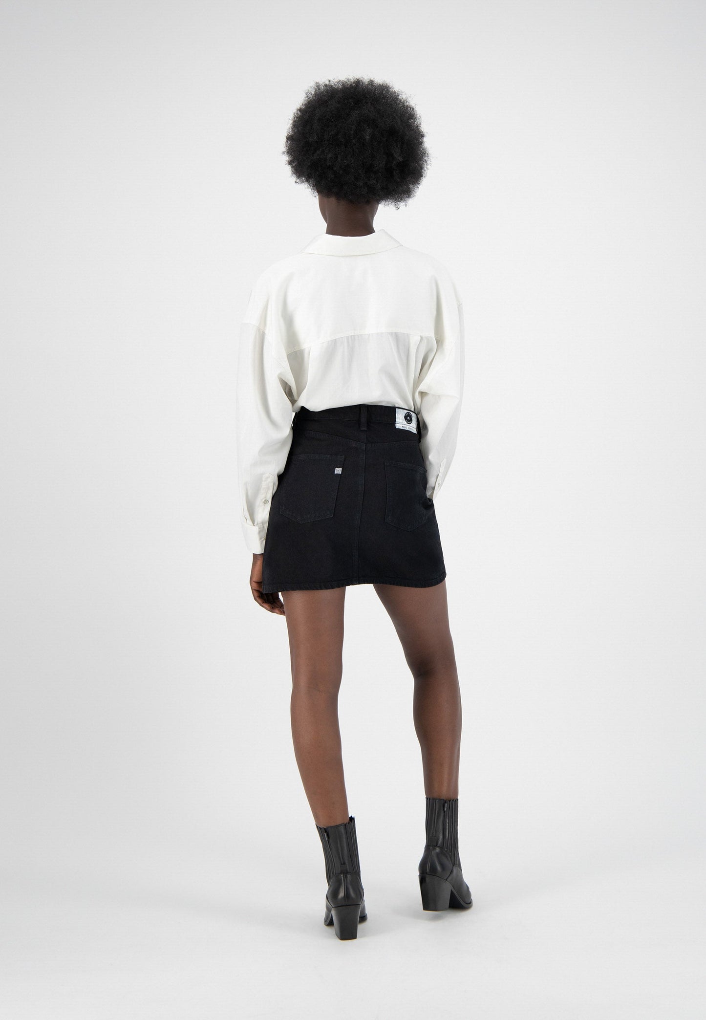 Sophie Rocks - Dip Black