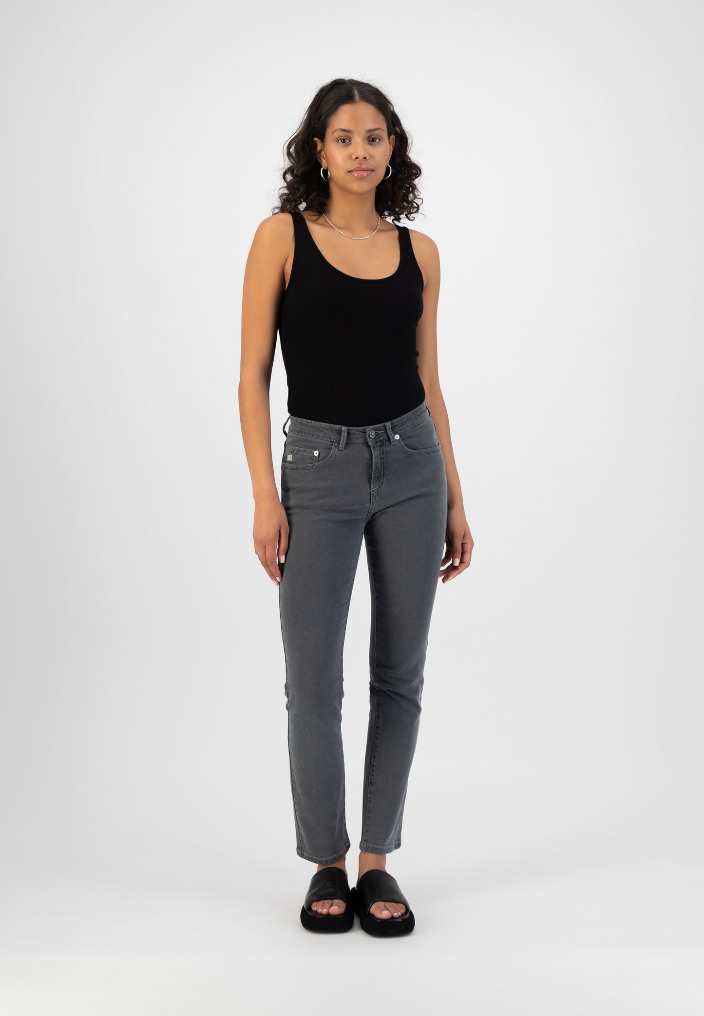 Faye Straight - O3 Grey
