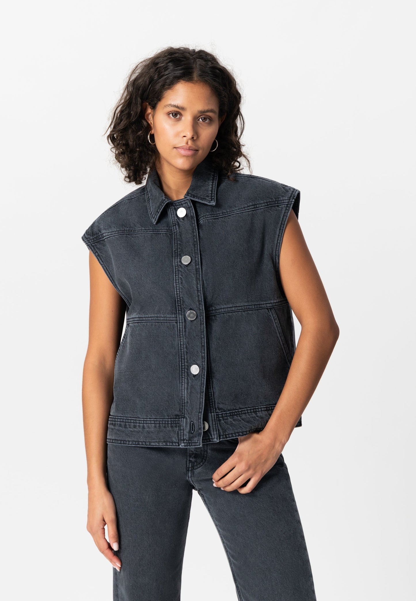 Vivian Vest - Used Black
