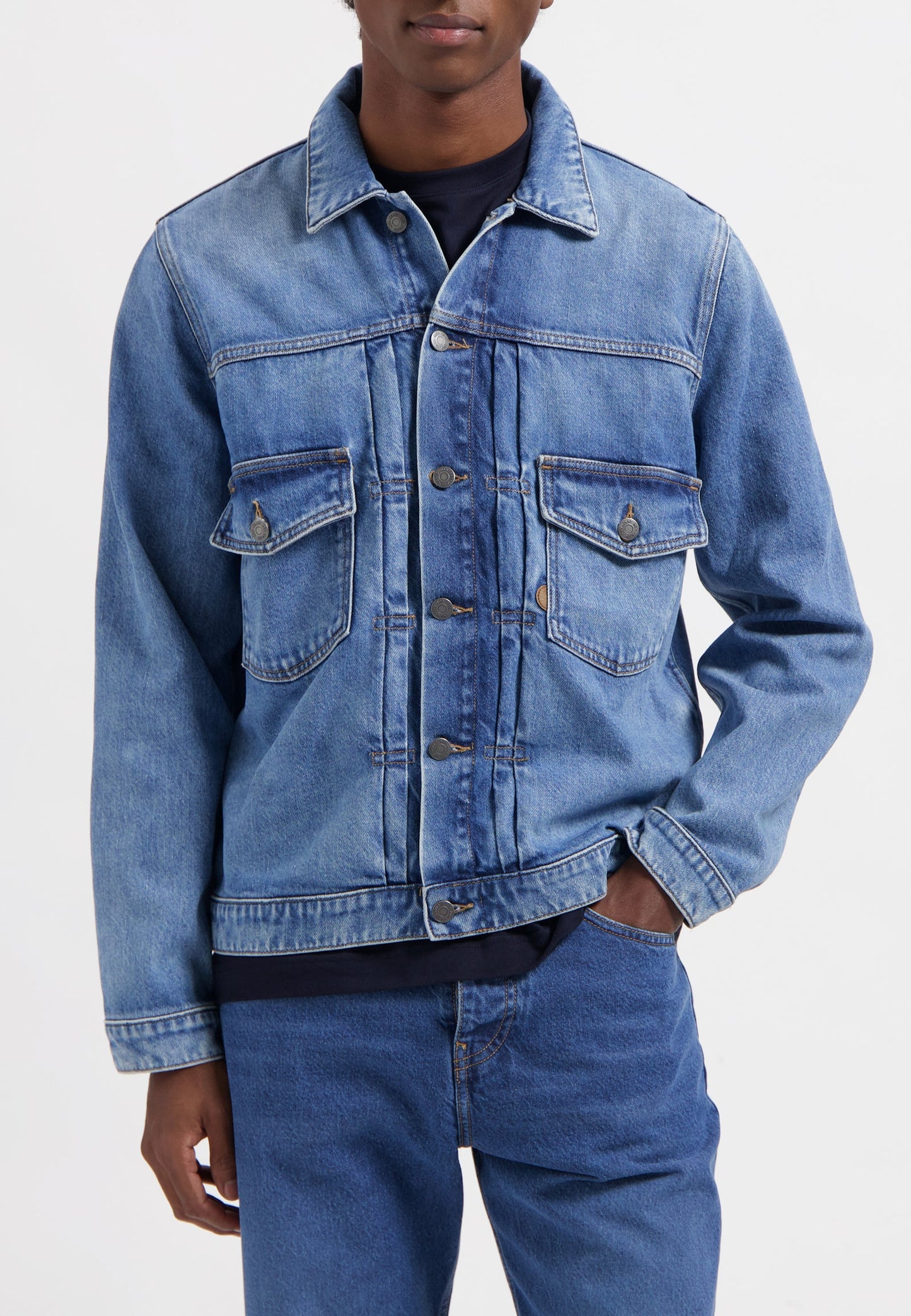 Liam Jacket - Medium Aged