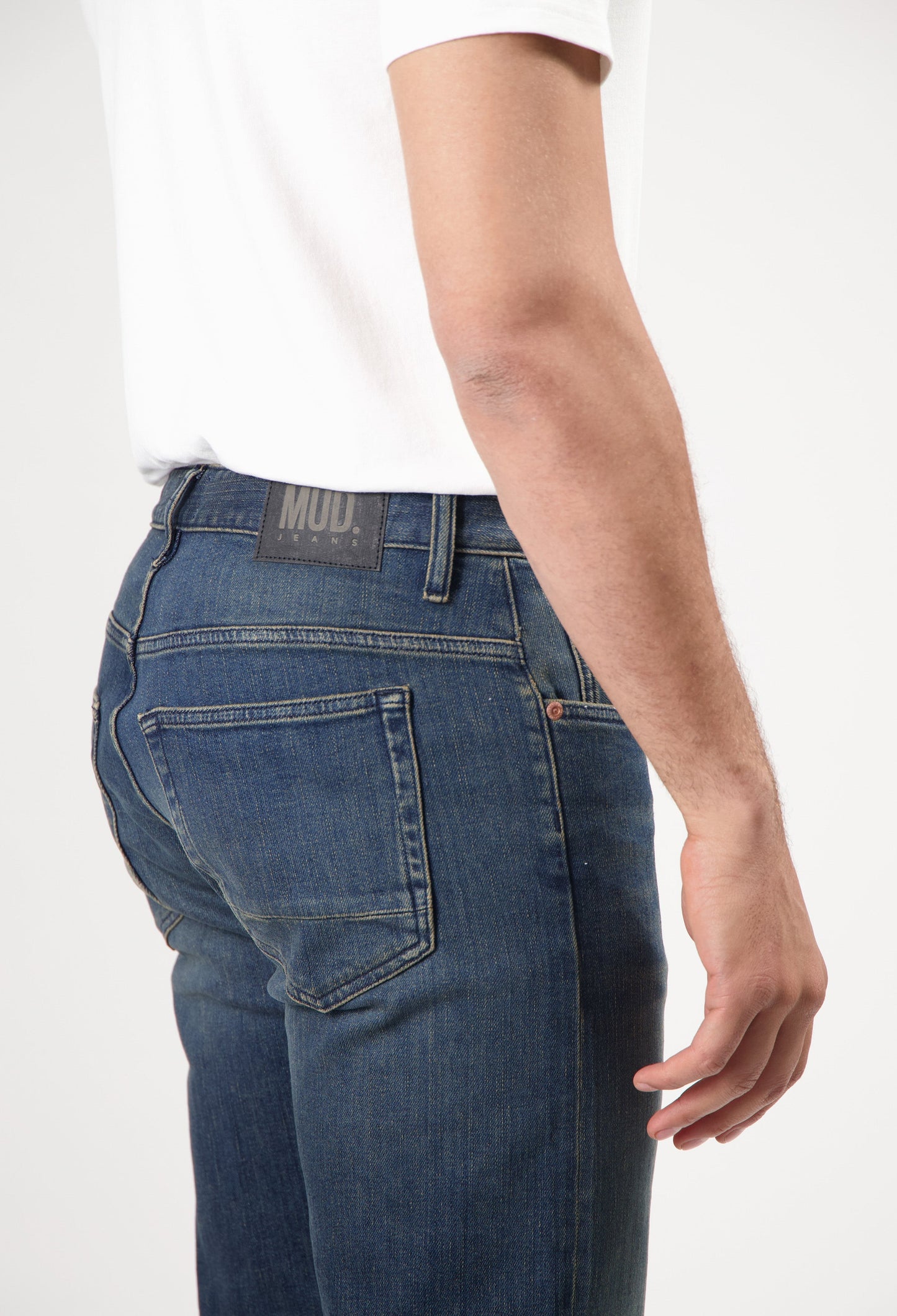 Hank Mid Tapered Selvedge - Earth Blue
