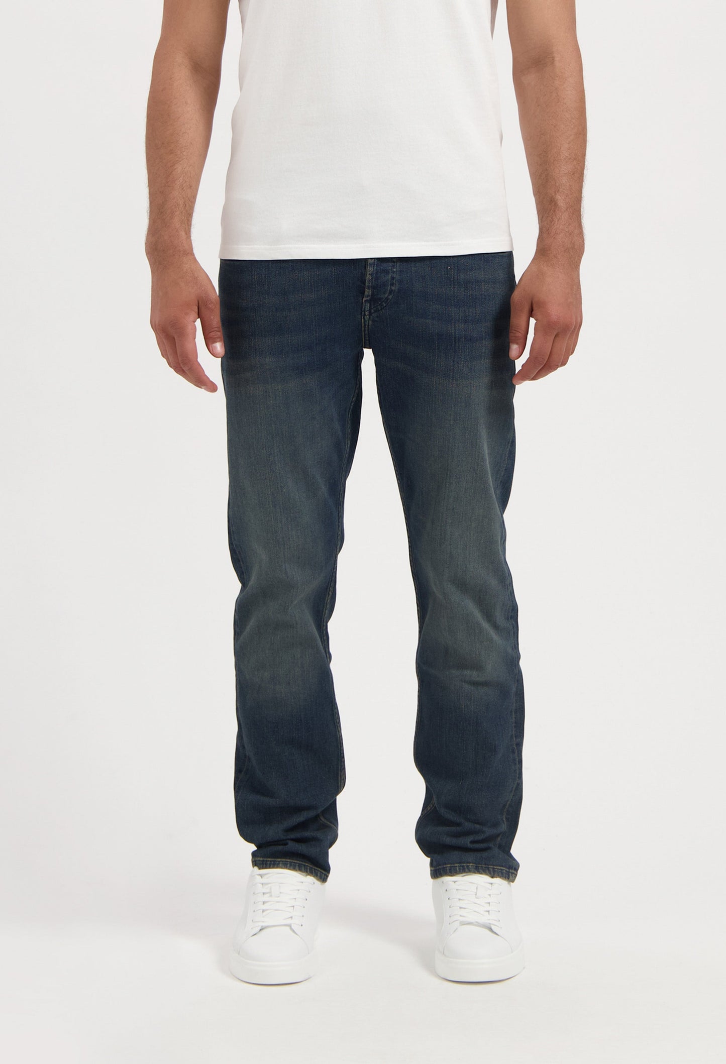 Hank Mid Tapered Selvedge - Earth Blue