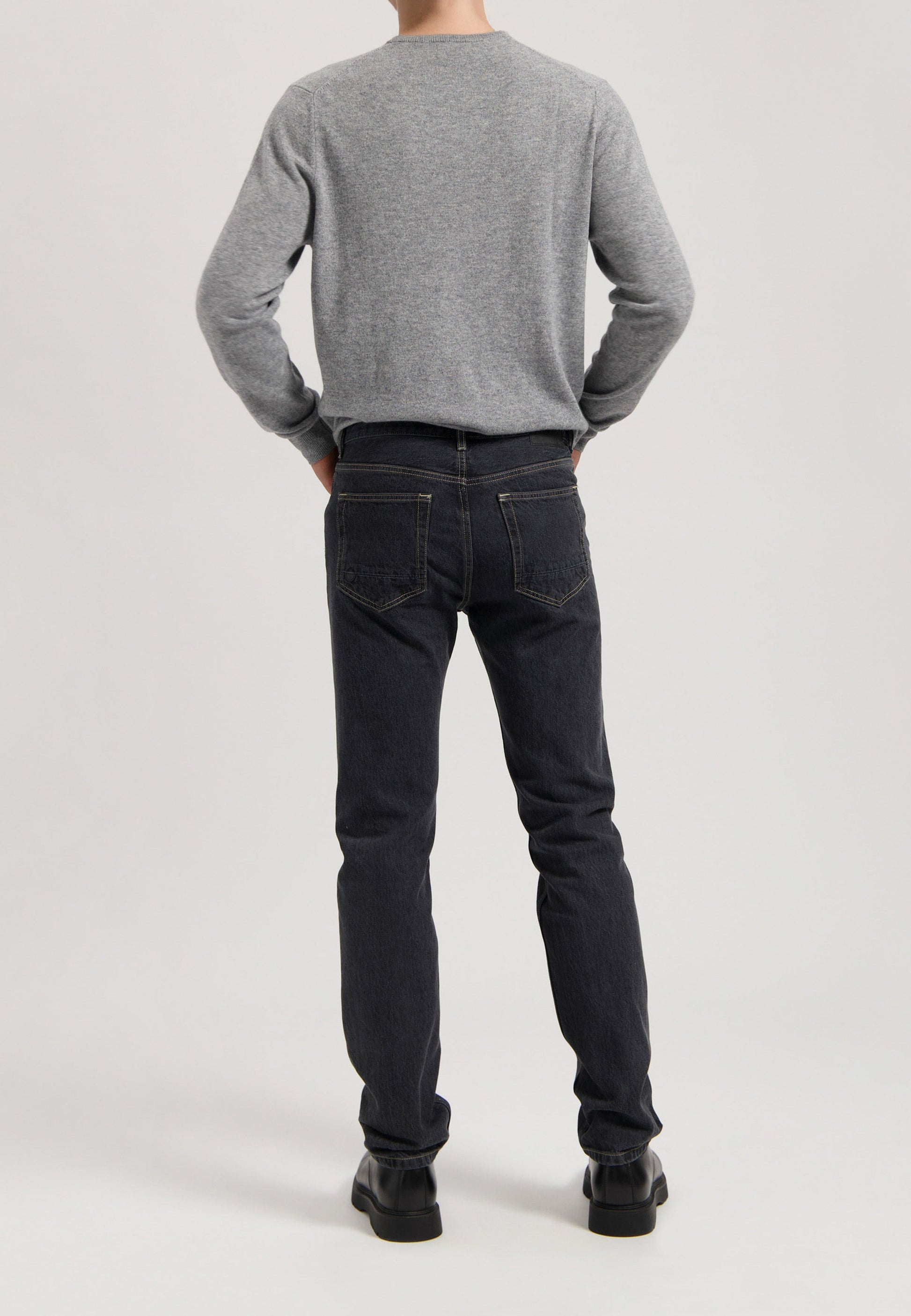 John Mid Straight - Medium Black