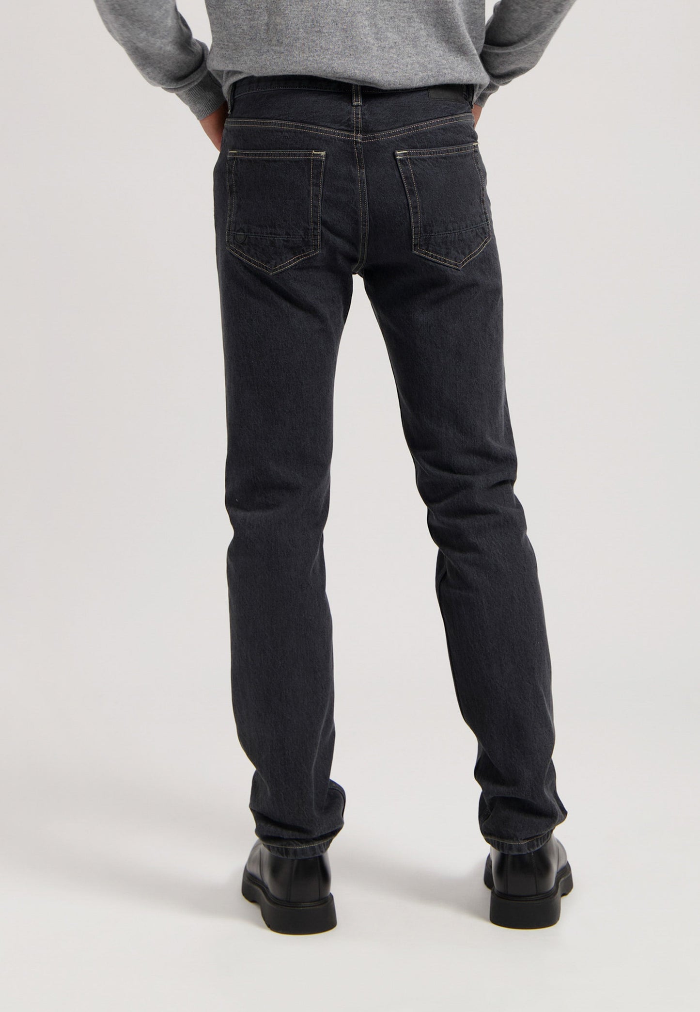 John Mid Straight - Medium Black