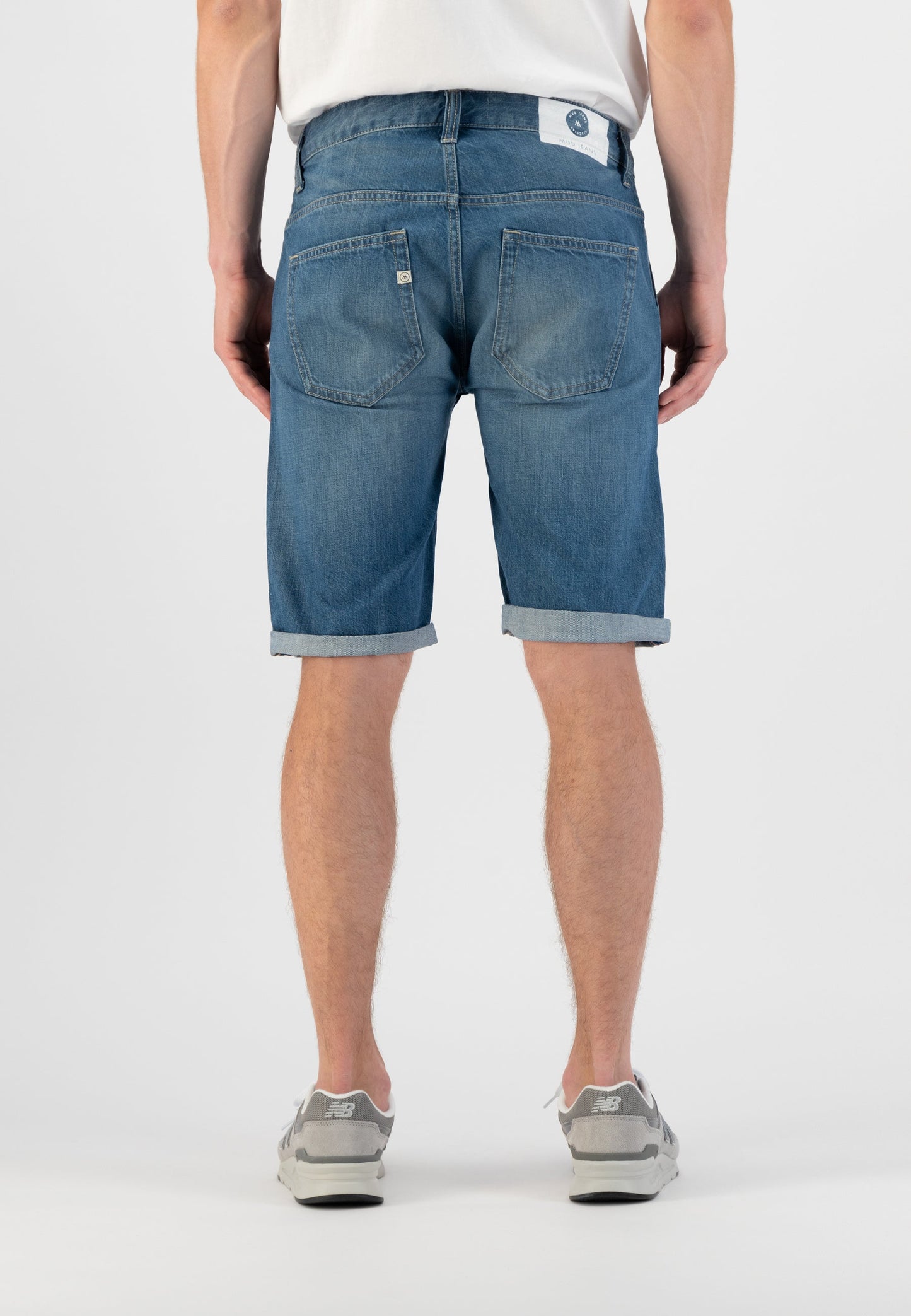 Carlo Short - Medium Worn