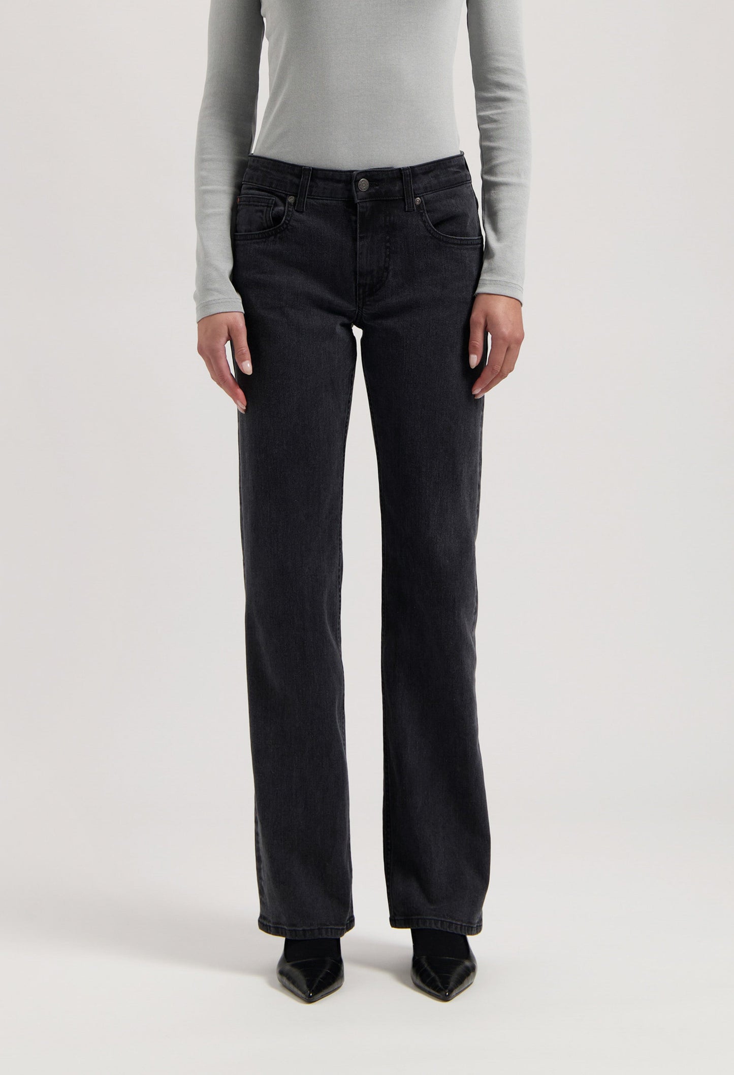 Carry Mid Straight - Black Vintage