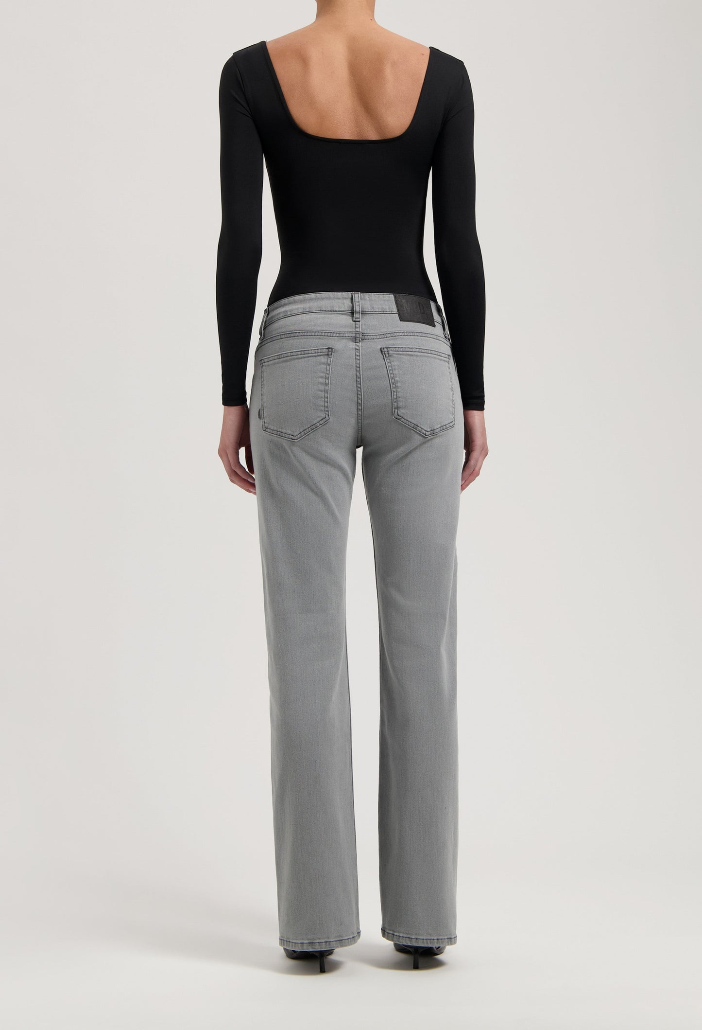 Carry Mid Straight - Light Grey