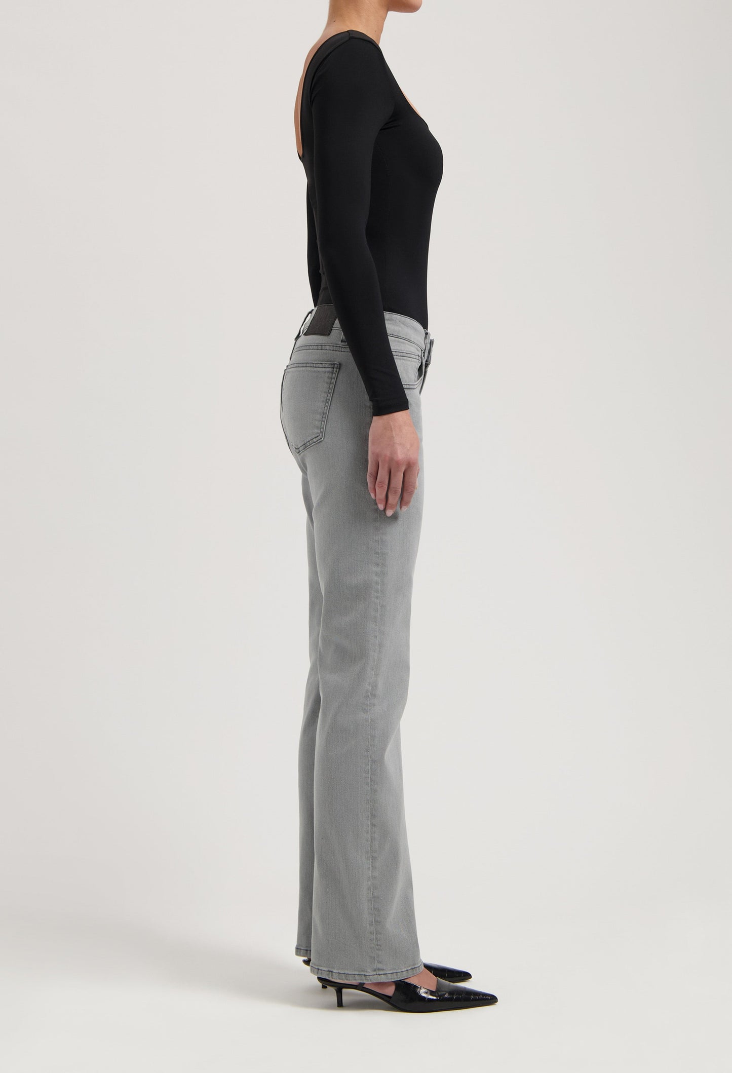 Carry Mid Straight - Light Grey
