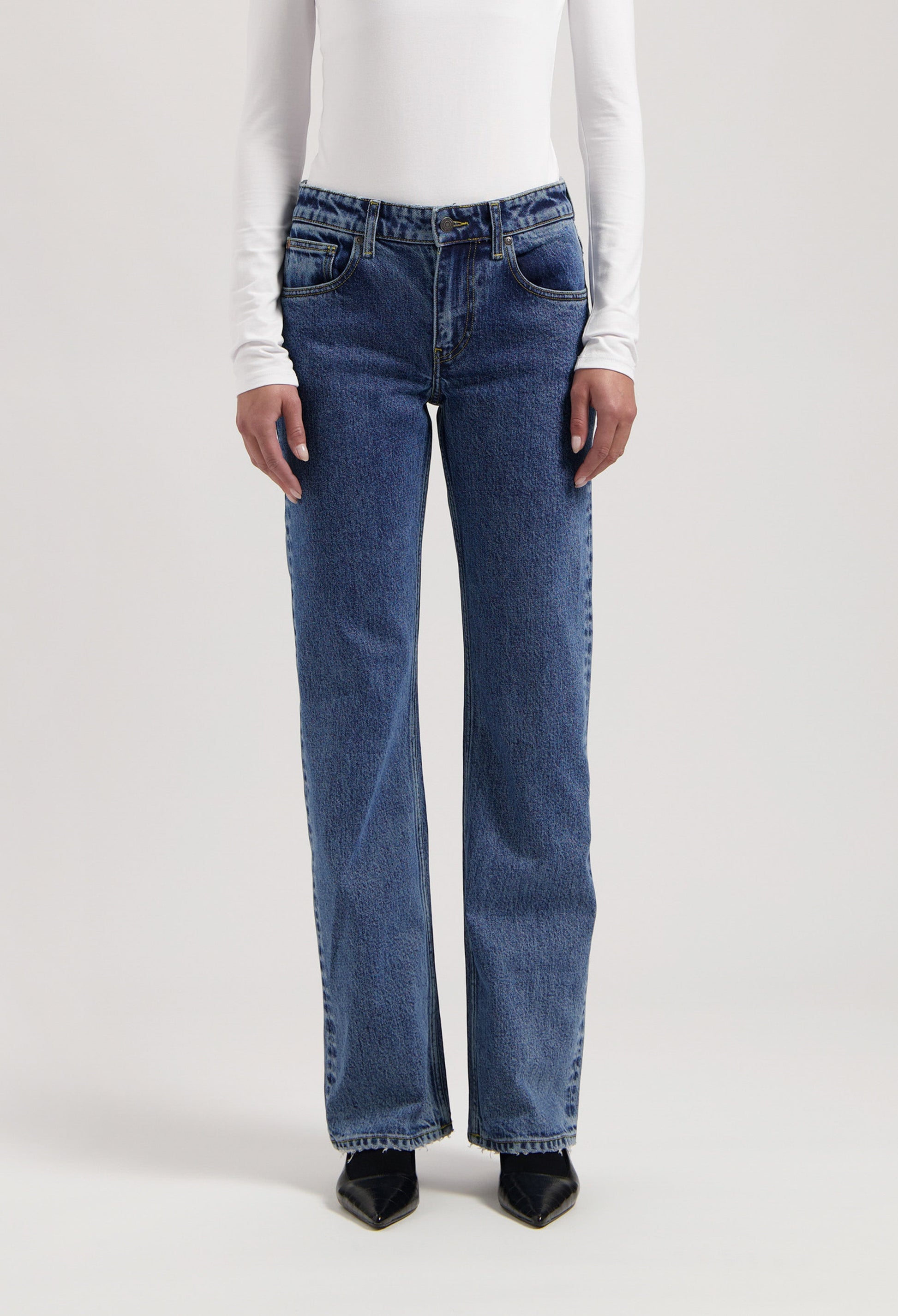 Carry Mid Straight - Stone Vintage
