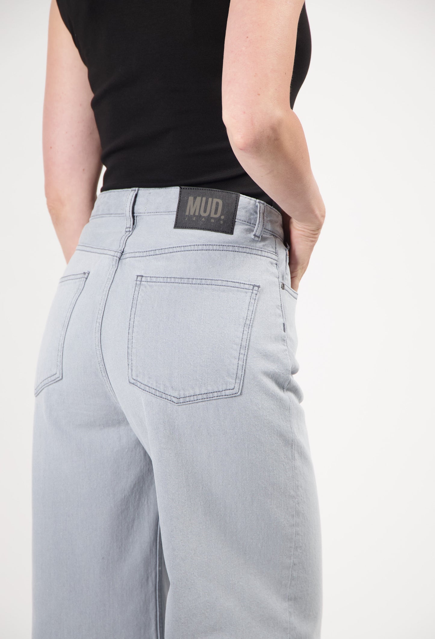 Sara High Loose - Light Grey